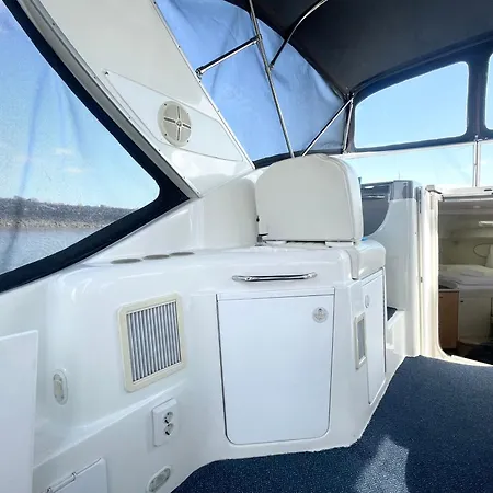 Yacht Costa Rei Botel *